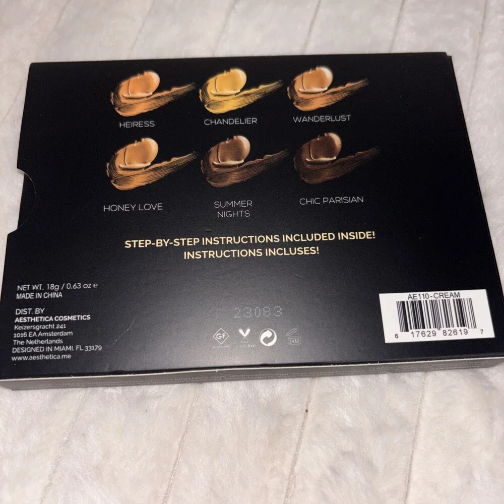 New Aesthetica Cosmetics Contour Series Cream Compact 21236-18gm/.063oz.